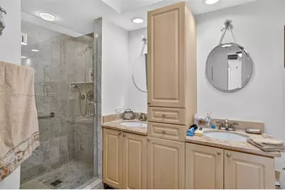 20281 E Country Club Dr #210, Aventura, FL 33180 - Photo 34