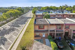 2754 NW 193rd Ter, Miami Gardens, FL 33056 - Photo 20