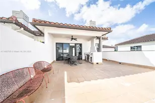 8478 NW 52nd St, Doral, FL 33166 - Photo 44