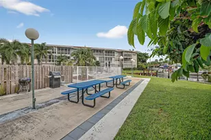 900 SW 12th St, Fort Lauderdale, FL 33315 - Photo 48