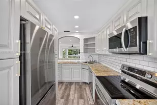 900 SW 12th St, Fort Lauderdale, FL 33315 - Photo 6