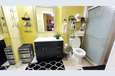 [Address not provided], North Lauderdale, FL 33068 - Photo 8