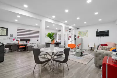 960 W 84th St, Hialeah, FL 33014 - Photo 6