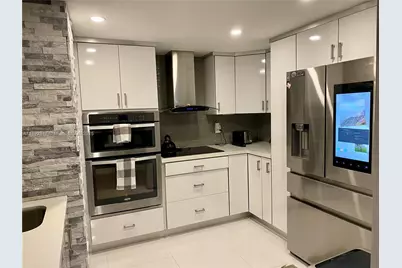 555 NE 15th St #12J, Miami, FL 33132 - Photo 1