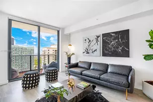 55 SW 9th St, Miami, FL 33130 - Photo 1