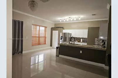 2635 SE 4th Pl, Homestead, FL 33033 - Photo 8