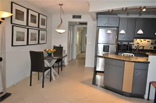 2011 Cornwall, Boca Raton, FL 33434 - Photo 6