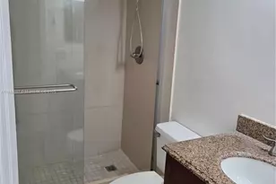 460 Lakeview Dr, Weston, FL 33326 - Photo 20