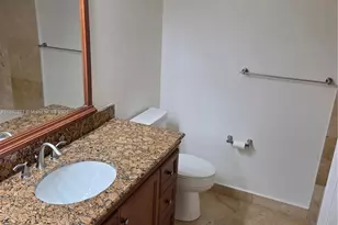 460 Lakeview Dr, Weston, FL 33326 - Photo 14