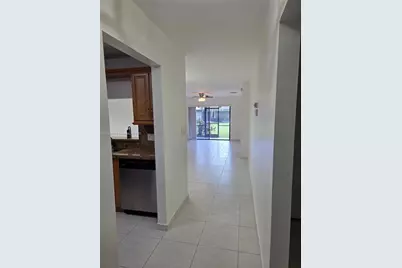 460 Lakeview Drive #2, Weston, FL 33326 - Photo 2