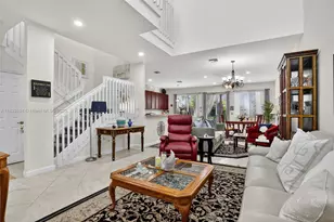 728 SE 2nd St, Pompano Beach, FL 33060 - Photo 2