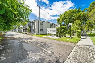 8764 SW 12th St, Miami, FL 33174 - Photo 1