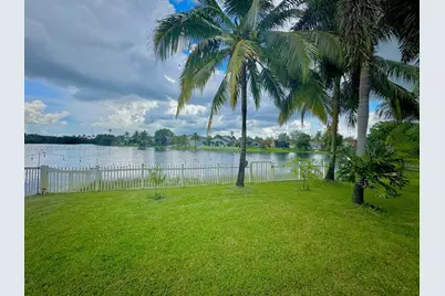 18249 SW 3rd St, Pembroke Pines, FL 33029 - Photo 34