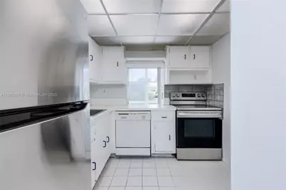 210 172nd St #432, Sunny Isles Beach, FL 33160 - Photo 18