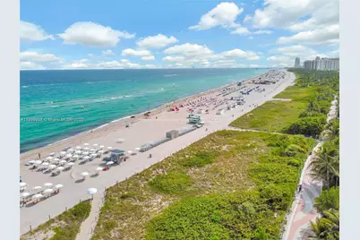 2301 Collins Ave #425, Miami Beach, FL 33139 - Photo 4