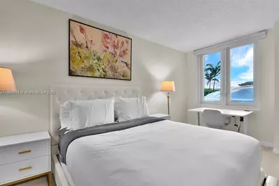 2301 Collins Ave #425, Miami Beach, FL 33139 - Photo 18