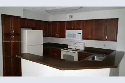 7640 Westwood Dr #407, Tamarac, FL 33321 - Photo 12