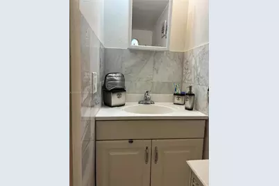 1350 W 53rd St #24, Hialeah, FL 33012 - Photo 24