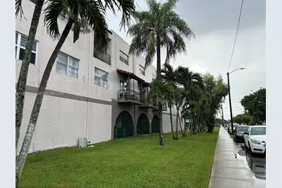 1350 W 53rd St #24, Hialeah, FL 33012 - Photo 6