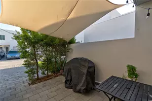 10450 NW 67th St, Doral, FL 33178 - Photo 22