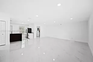 8201 SW 7th Ct, North Lauderdale, FL 33068 - Photo 10