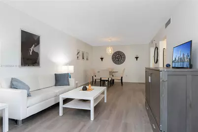 17890 W Dixie Hwy 319 Hwy #319, North Miami Beach, FL 33160 - Photo 2