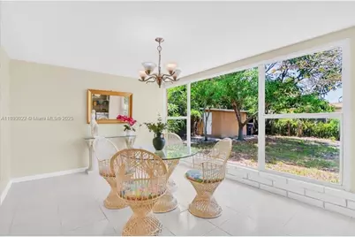 822 Avenida Hermosa, West Palm Beach, FL 33405 - Photo 22