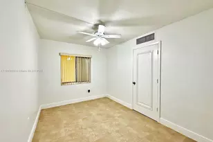 8035 SW 107th Ave, Miami, FL 33173 - Photo 18