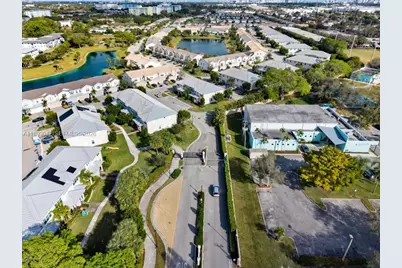 1422 Silk Oak Dr, Hollywood, FL 33021 - Photo 60