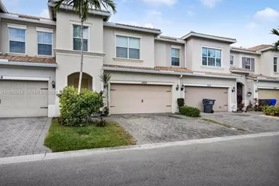1422 Silk Oak Dr, Hollywood, FL 33021 - Photo 1