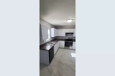 1977 SE Floresta Dr, Port Saint Lucie, FL 34983 - Photo 8