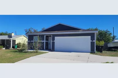 1977 SE Floresta Dr, Port Saint Lucie, FL 34983 - Photo 2