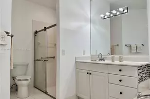 1335 E Barwick Ranch Cir, Delray Beach, FL 33445 - Photo 20