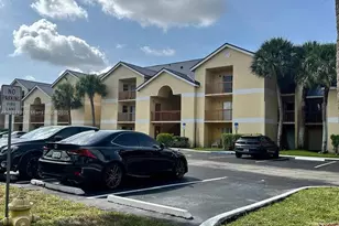 7610 Westwood Dr, Tamarac, FL 33321 - Photo 2