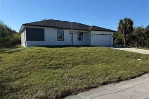 10138 Wildcat St, Port Charlotte, FL 33981 - Photo 2