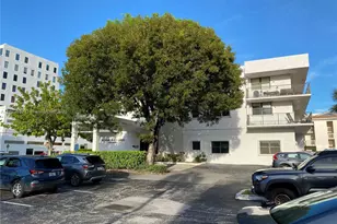 1900 Diana Dr, Hallandale Beach, FL 33009 - Photo 1