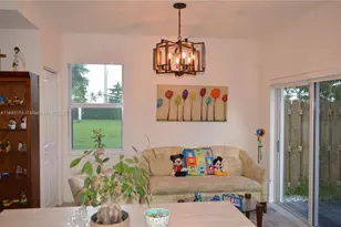 2744 SE 19th St, Homestead, FL 33035 - Photo 6