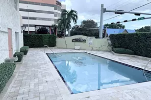 300 NW 42nd Ave, Miami, FL 33126 - Photo 16