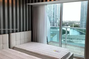 41 SE 5th St, Miami, FL 33131 - Photo 4