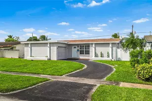 8531 NW 25th St, Sunrise, FL 33322 - Photo 2