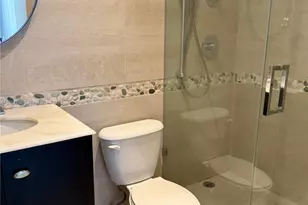 540 Brickell Key Dr, Miami, FL 33131 - Photo 2