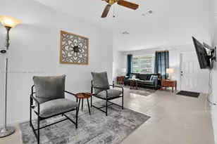 331 N 71st Ave, Hollywood, FL 33024 - Photo 18