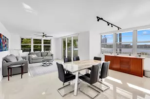 2801 NE 183rd St, Aventura, FL 33160 - Photo 2