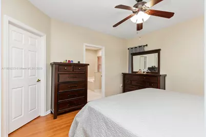 7557 NW 18th Dr, Pembroke Pines, FL 33024 - Photo 20