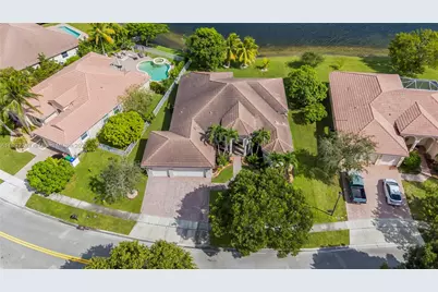 14032 NW 15th Dr, Pembroke Pines, FL 33028 - Photo 38
