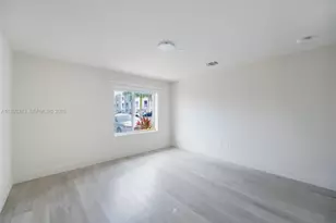 2535 NE 193rd St, Miami, FL 33180 - Photo 12