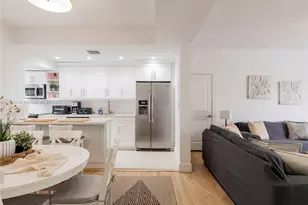 241 28th St, Miami Beach, FL 33140 - Photo 8