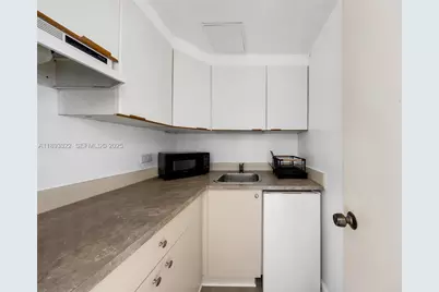 700 Biltmore Way #808, Coral Gables, FL 33134 - Photo 14