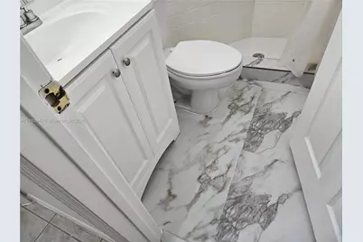 32 Gables Blvd, Weston, FL 33326 - Photo 16