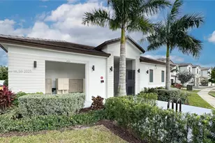 204 SW 159th Pl, Pembroke Pines, FL 33027 - Photo 32